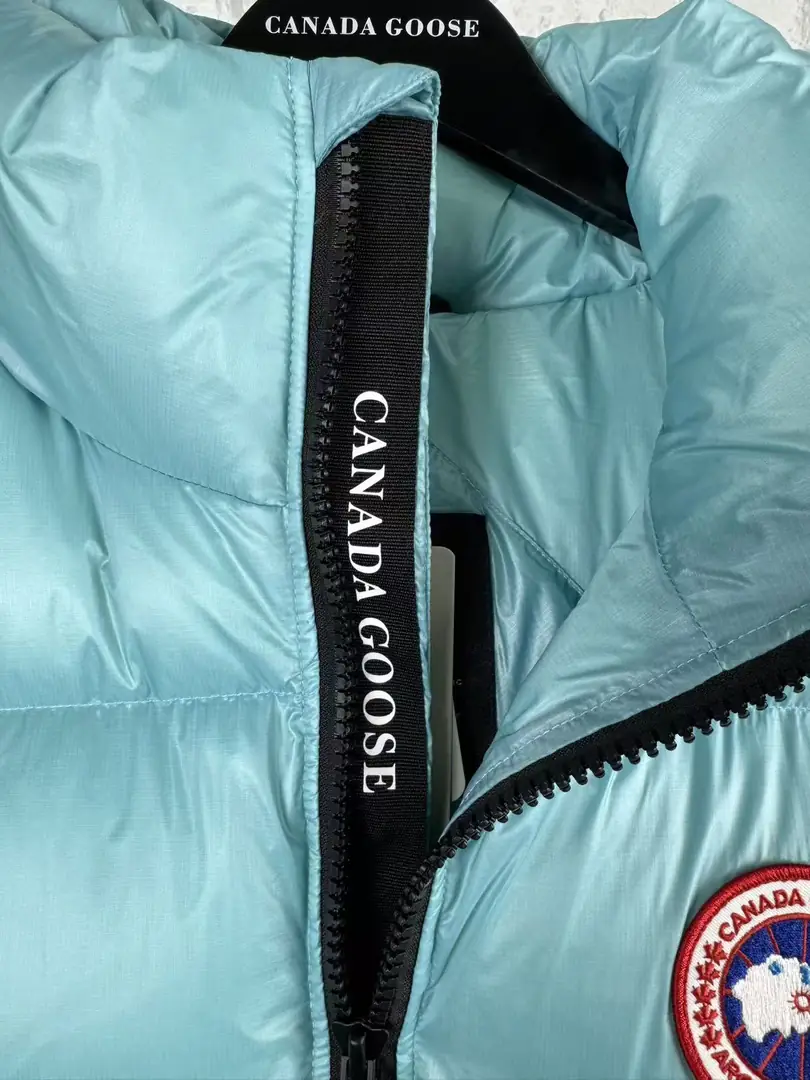 MJ02 Canada Goose Women's Vest $76 gallery