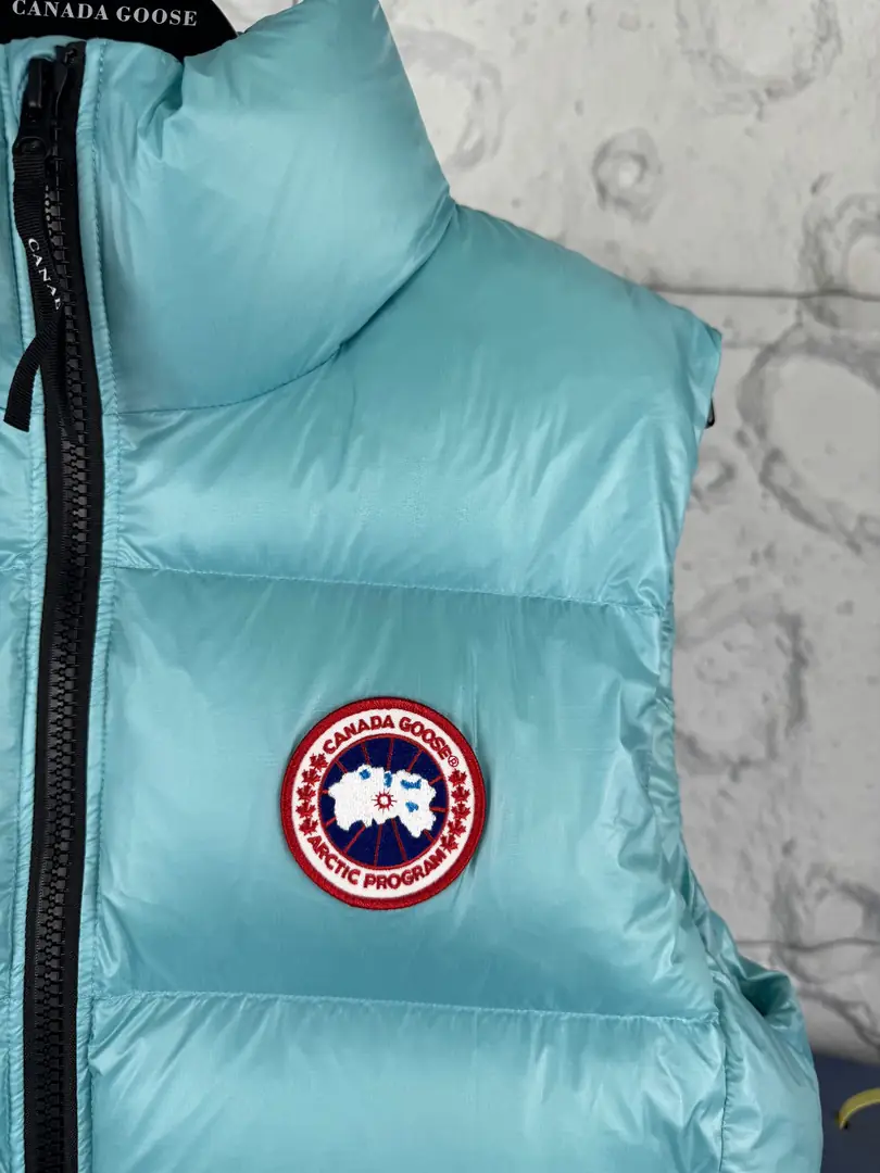 MJ02 Canada Goose Women's Vest $76 gallery