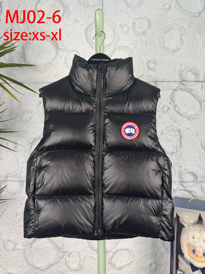 MJ02 Canada Goose Women's Vest $76 gallery