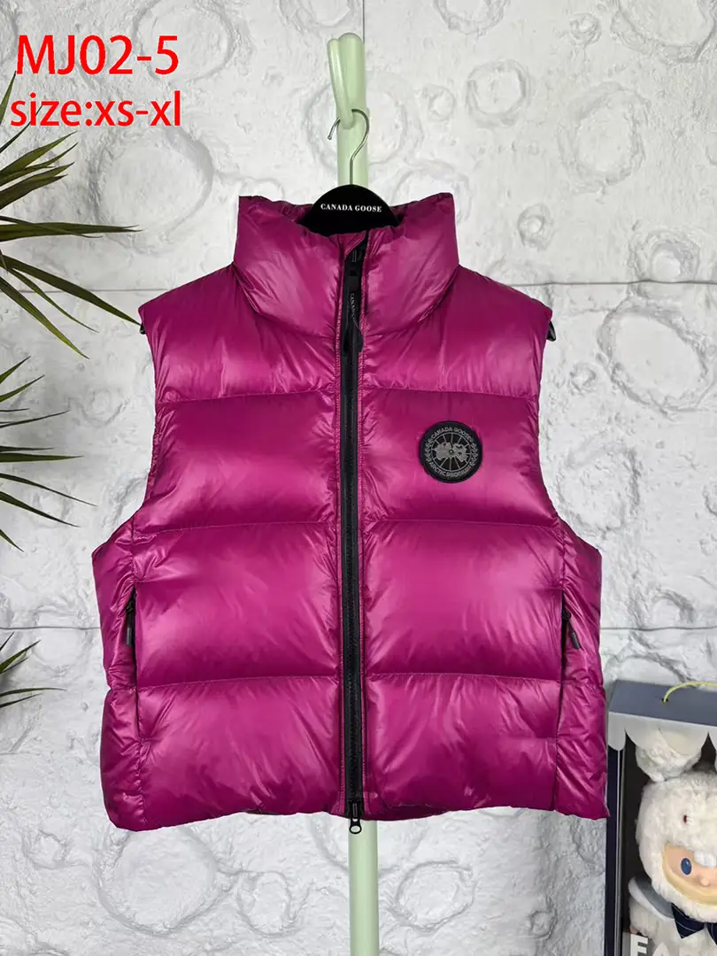 MJ02 Canada Goose Women's Vest $76 gallery