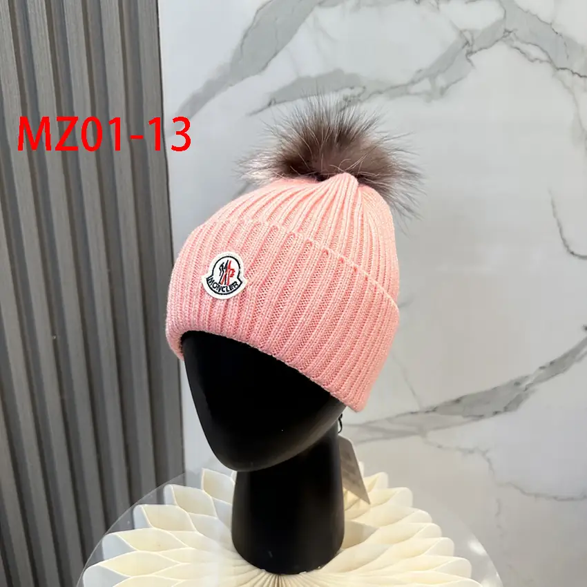 MZ01 High-end Moncler classic knitted hat 35$ gallery