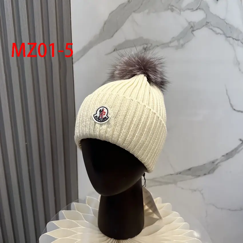 MZ01 High-end Moncler classic knitted hat 35$ gallery