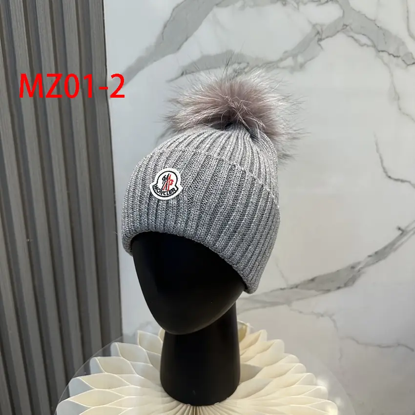 MZ01 High-end Moncler classic knitted hat 35$ gallery