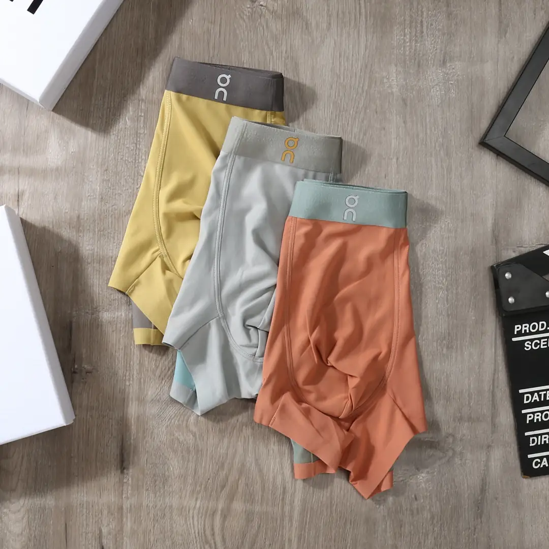 NK02 On Cloudtilt Boxed Men's Briefs 28$ gallery