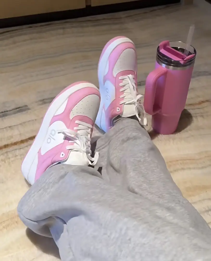 QWY alo color matching white shoes  54$ gallery