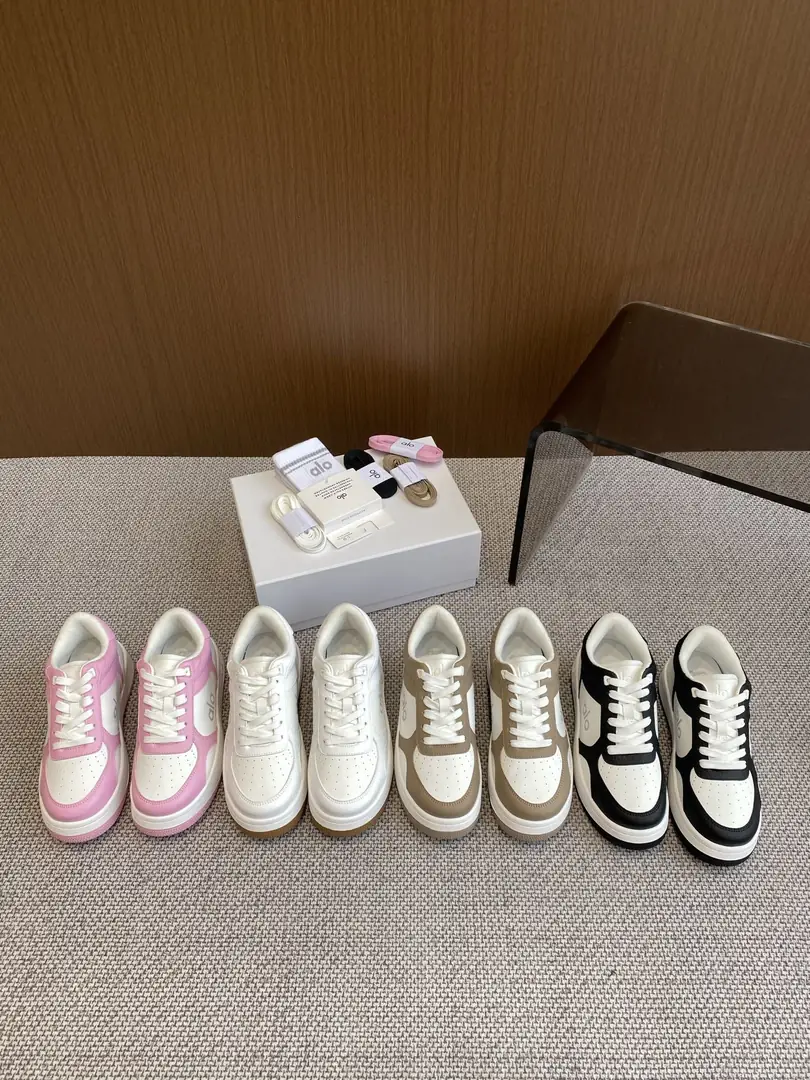 QWY alo color matching white shoes  54$ gallery