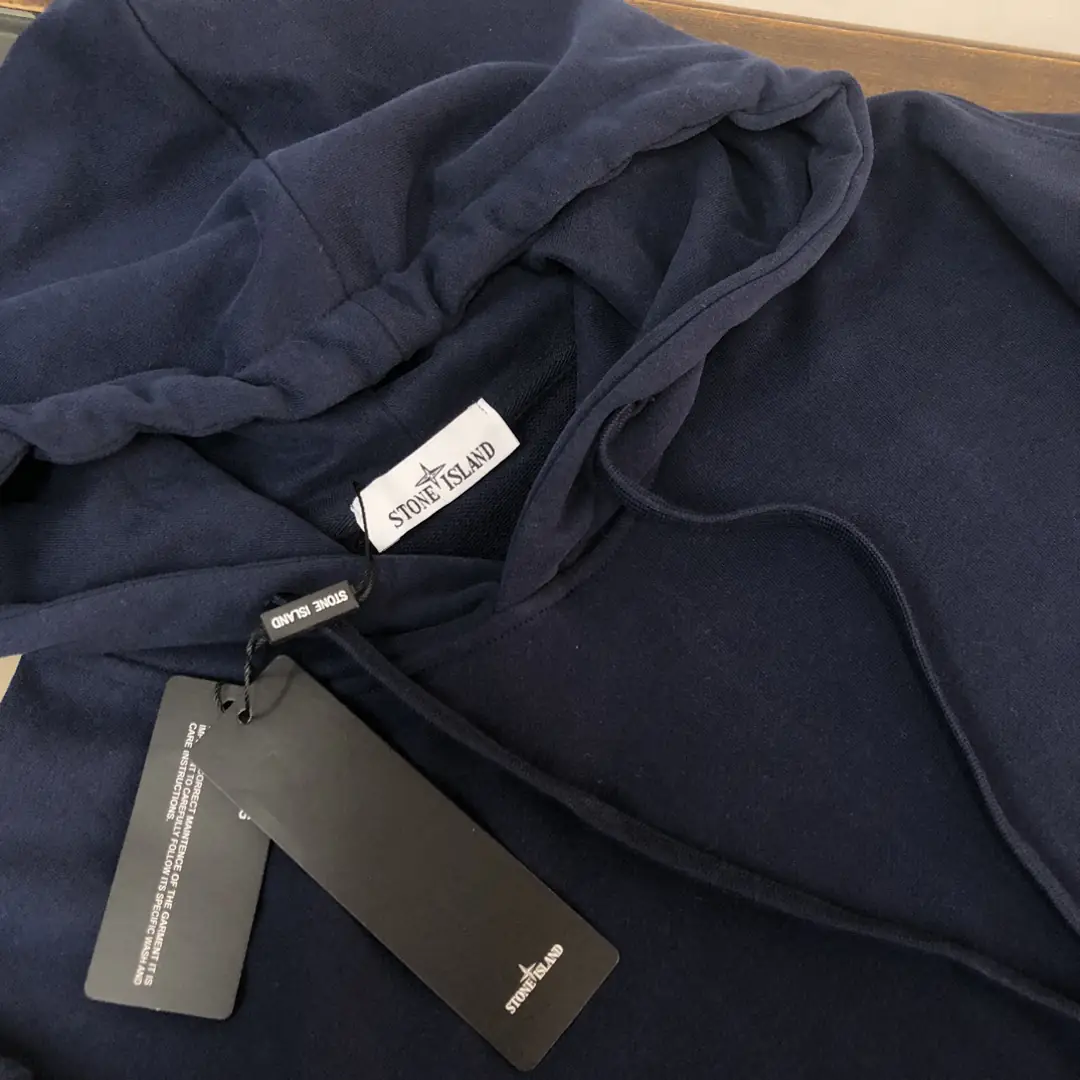 R1F12 STONE ISLAND hooded sweatshirt  55$ gallery