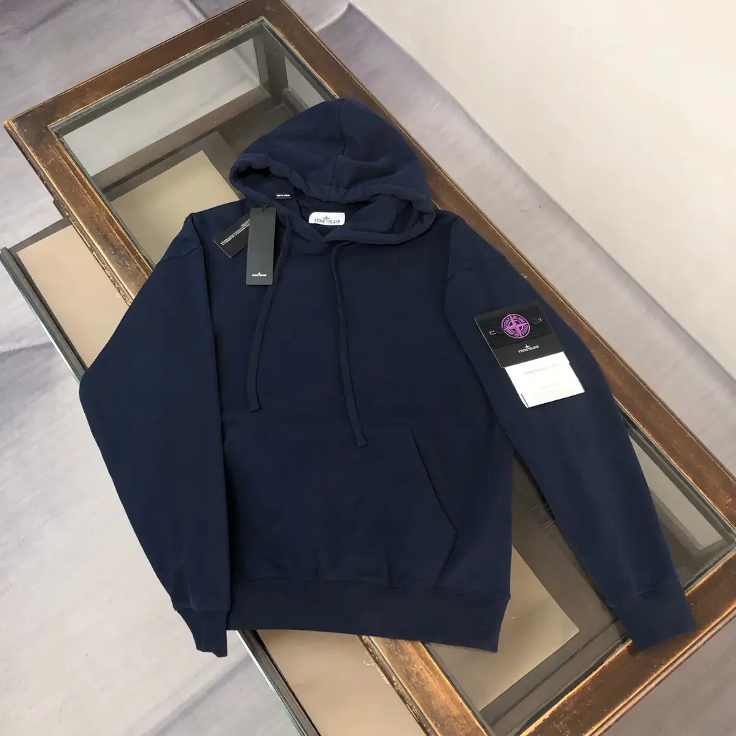 R1F12 STONE ISLAND hooded sweatshirt  55$ gallery