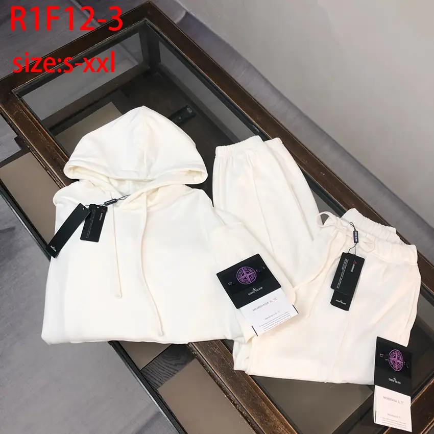 R1F12 STONE ISLAND hooded sweatshirt  55$ gallery