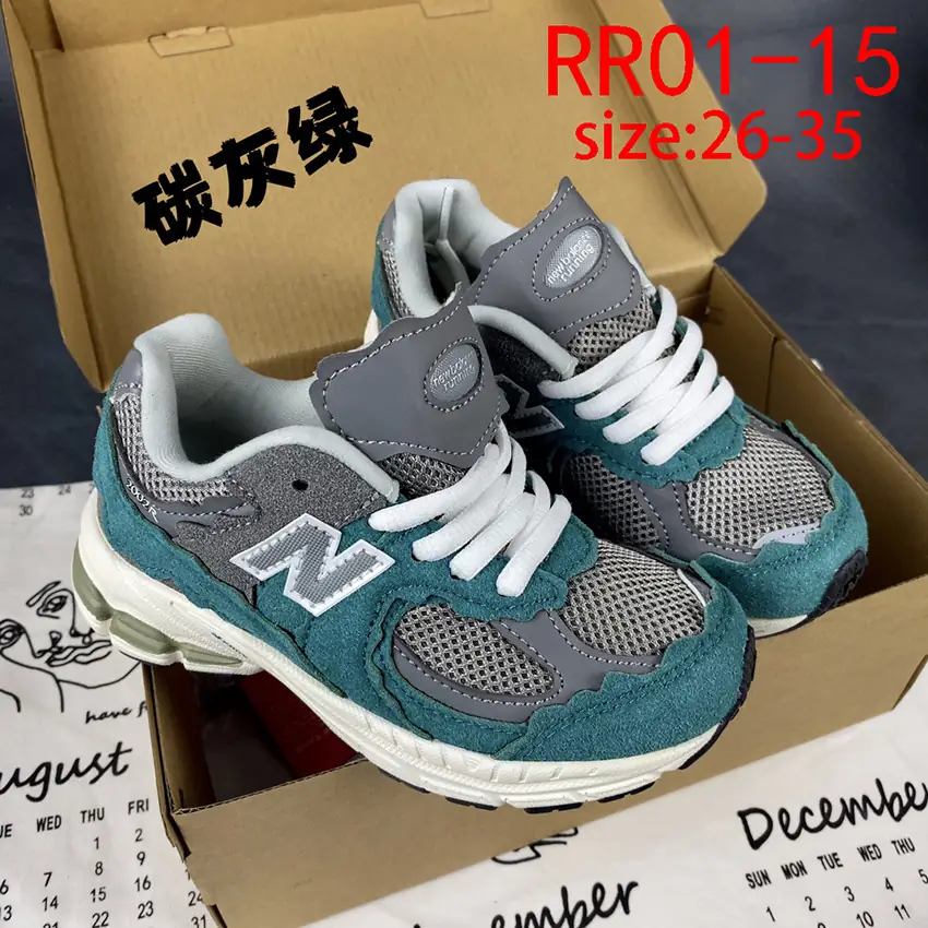 RR01 NB2002  Children's shoes  41$ gallery
