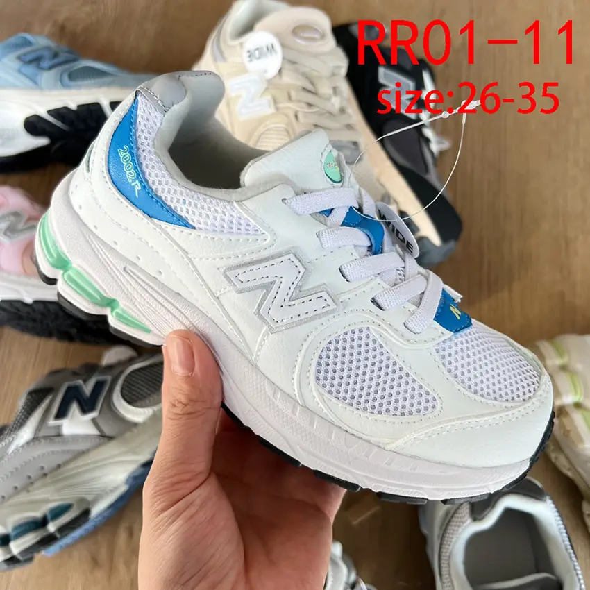 RR01 NB2002  Children's shoes  41$ gallery