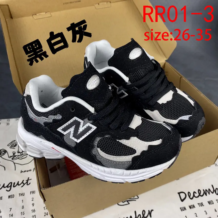 RR01 NB2002  Children's shoes  41$ gallery