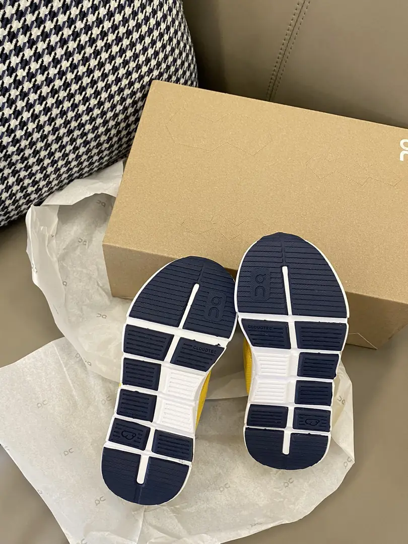 RR12 Angpao children's shoes 41$ gallery