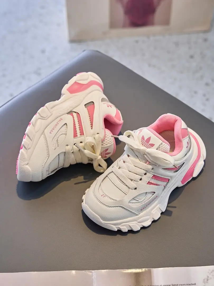 RR17 Adidas co-branded children's shoes 43$ gallery