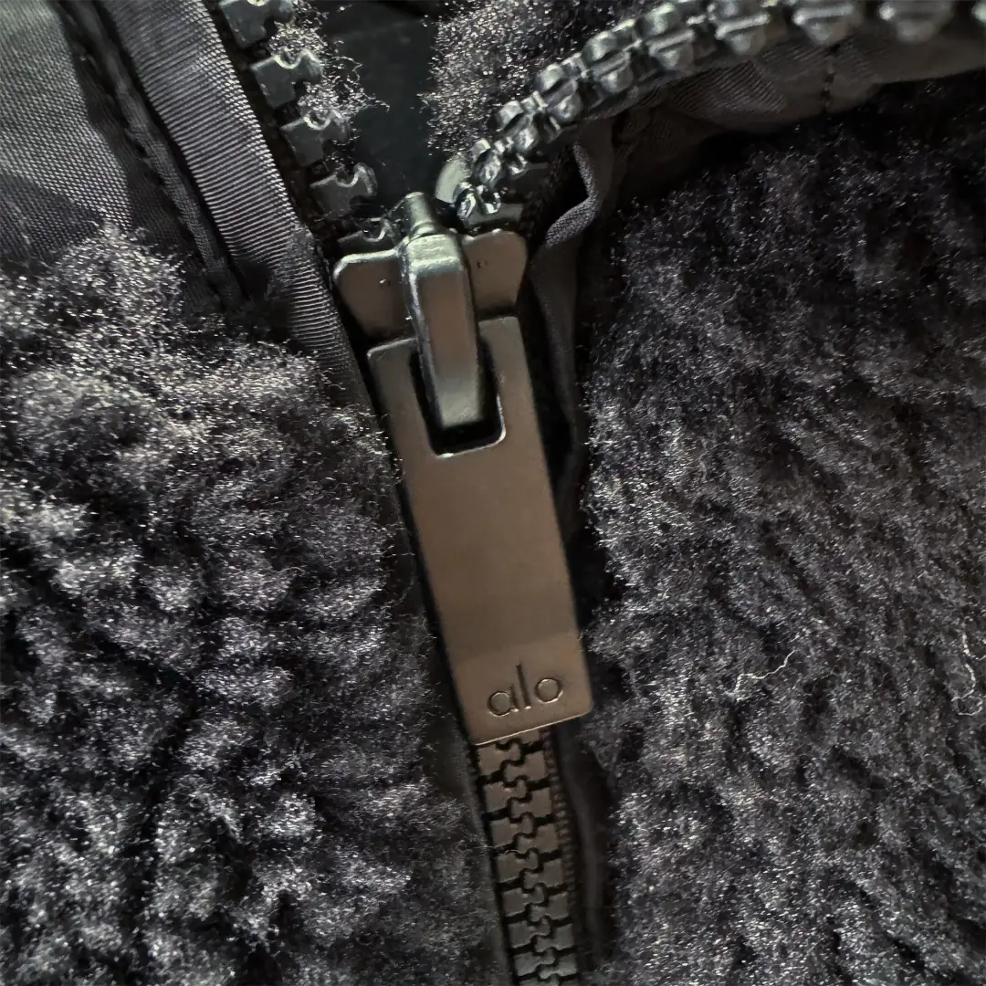 RS05 ALO Women's Fleece Sheepskin Coat 60$ gallery