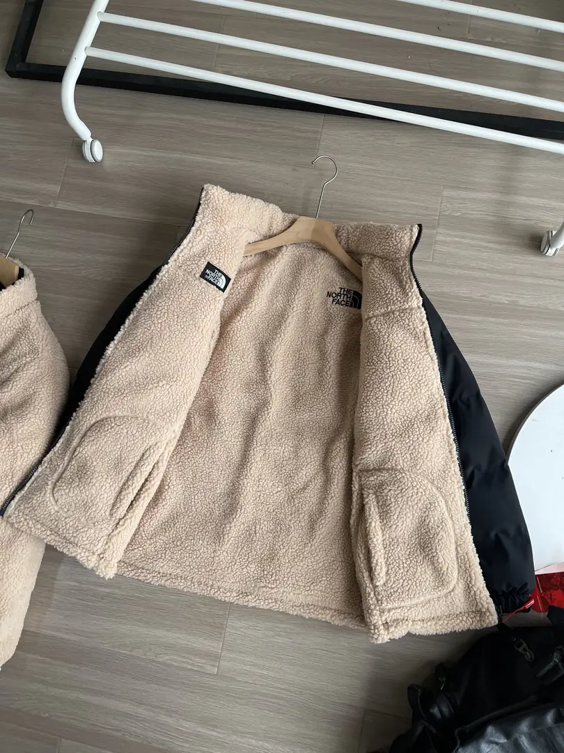 T01V The NORTH Face Double-sided down jacket 83$ gallery