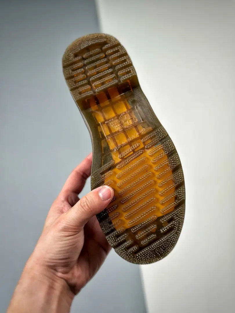 TV05 Dr.martens Martin boots 60$ gallery