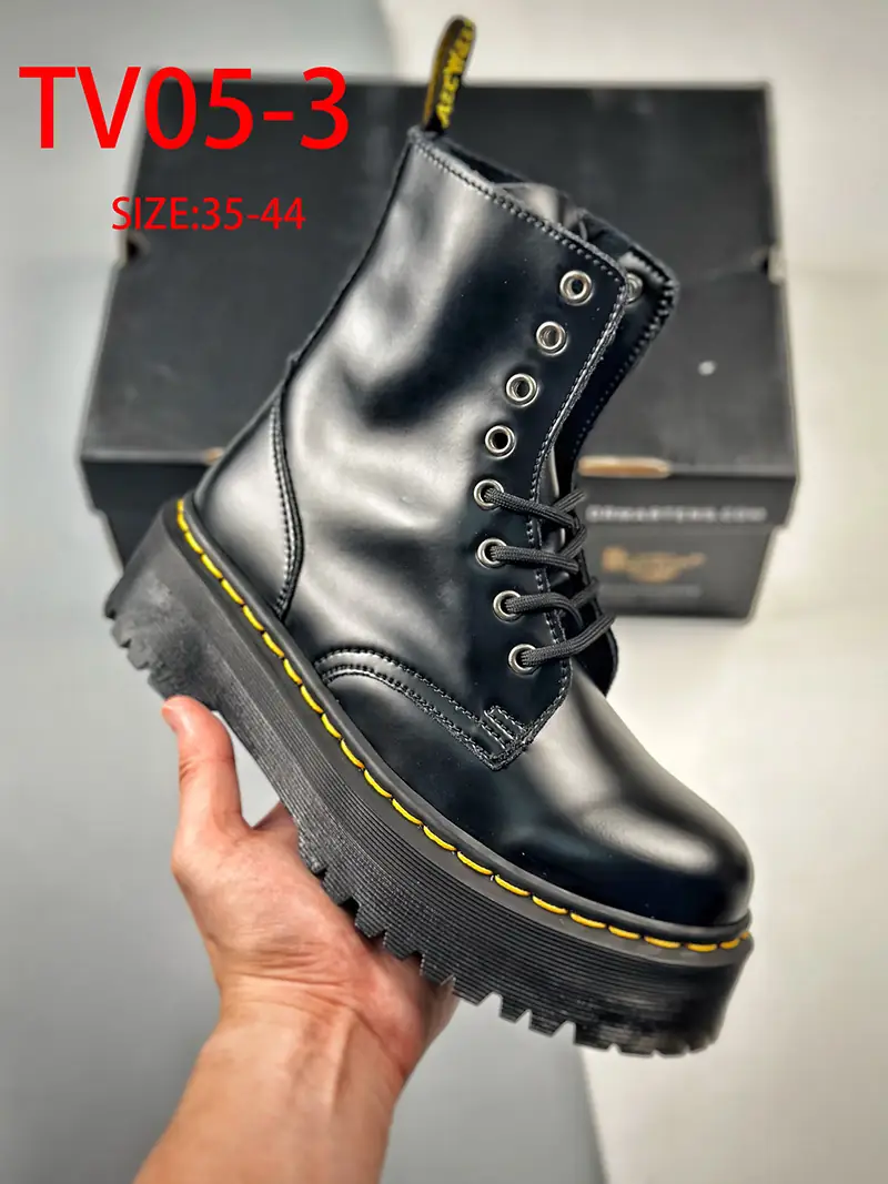 TV05 Dr.martens Martin boots 60$ gallery