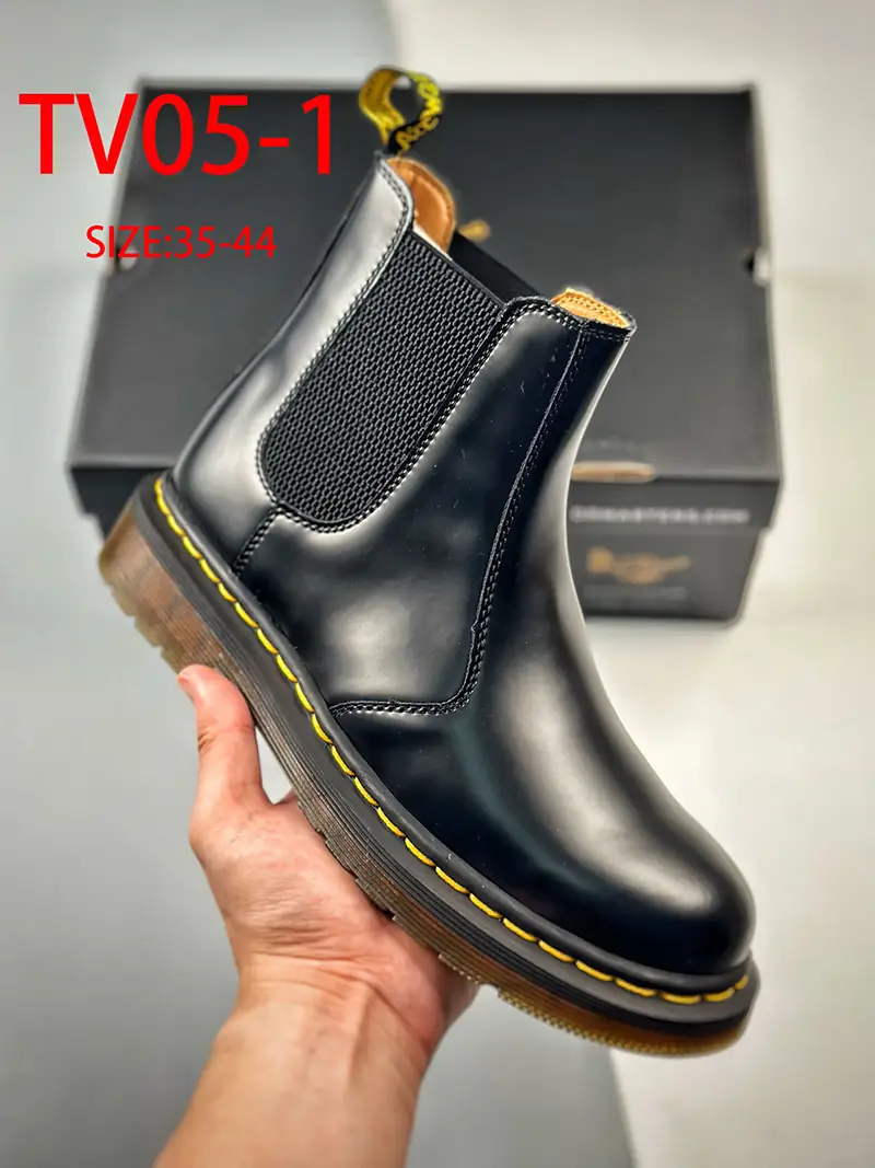 TV05 Dr.martens Martin boots 60$ gallery