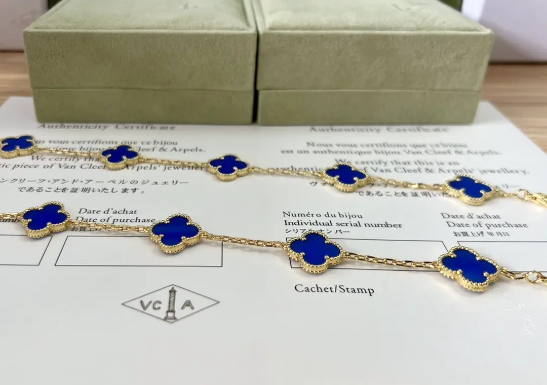 TV15 Van Cleef & Arpels Four-Leaf Clover Five-Flower Bracelet 30$ gallery