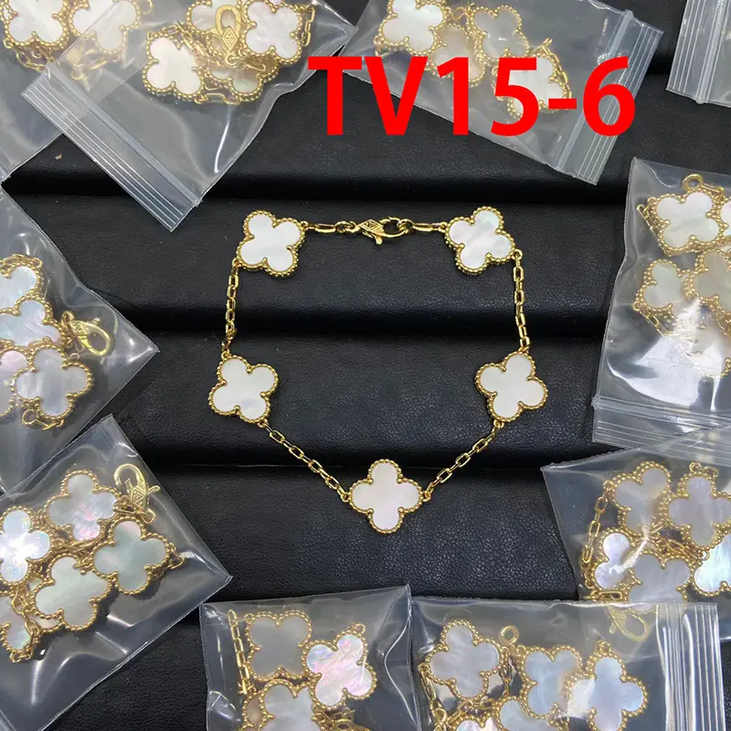 TV15 Van Cleef & Arpels Four-Leaf Clover Five-Flower Bracelet 30$ gallery
