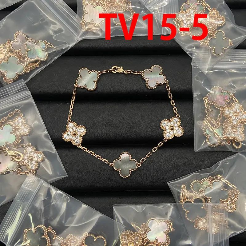 TV15 Van Cleef & Arpels Four-Leaf Clover Five-Flower Bracelet 30$ gallery