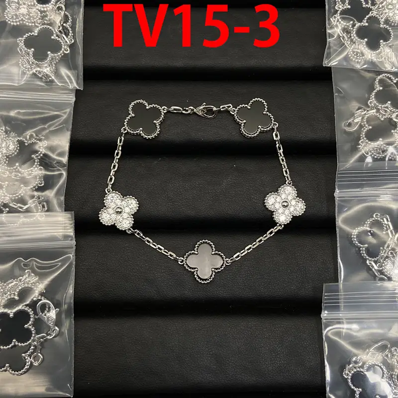 TV15 Van Cleef & Arpels Four-Leaf Clover Five-Flower Bracelet 30$ gallery