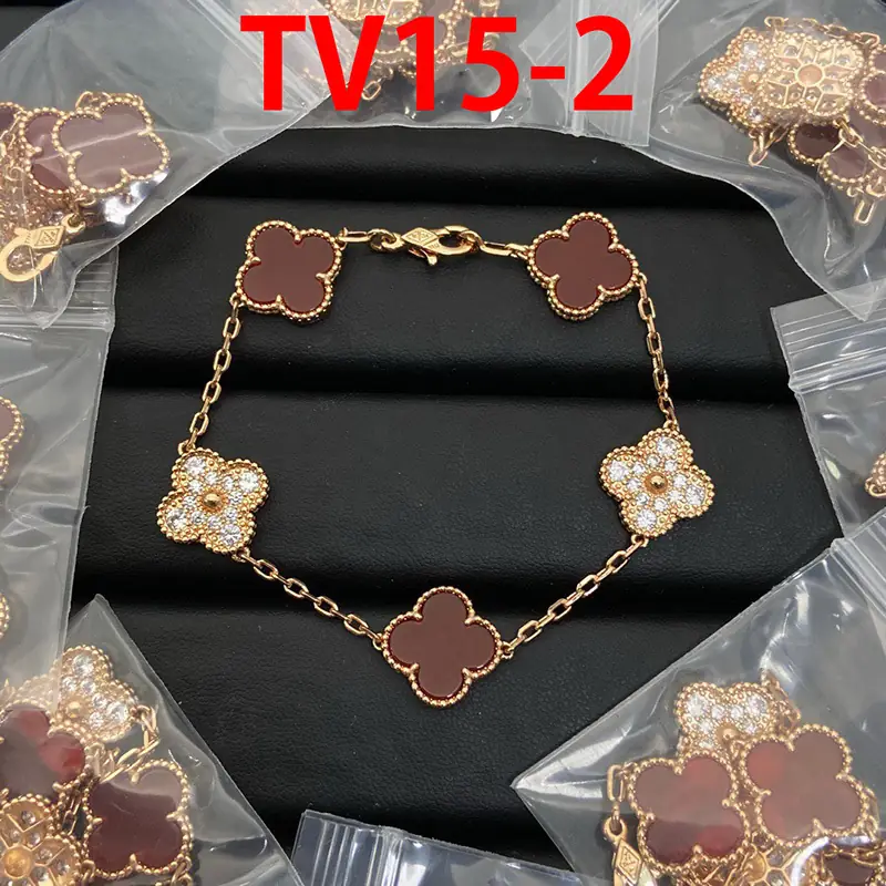 TV15 Van Cleef & Arpels Four-Leaf Clover Five-Flower Bracelet 30$ gallery