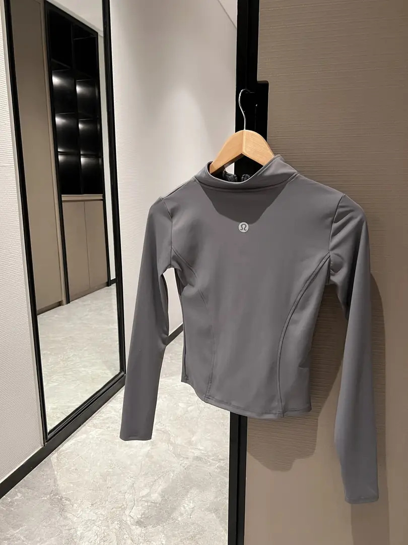 TV28 lululemon yoga jacket set (shirt + pants) 55$ gallery