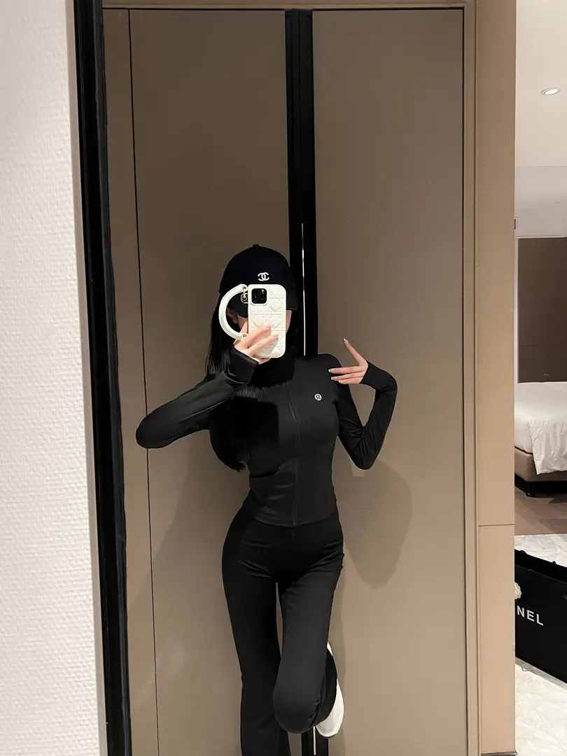 TV28 lululemon yoga jacket set (shirt + pants) 55$ gallery