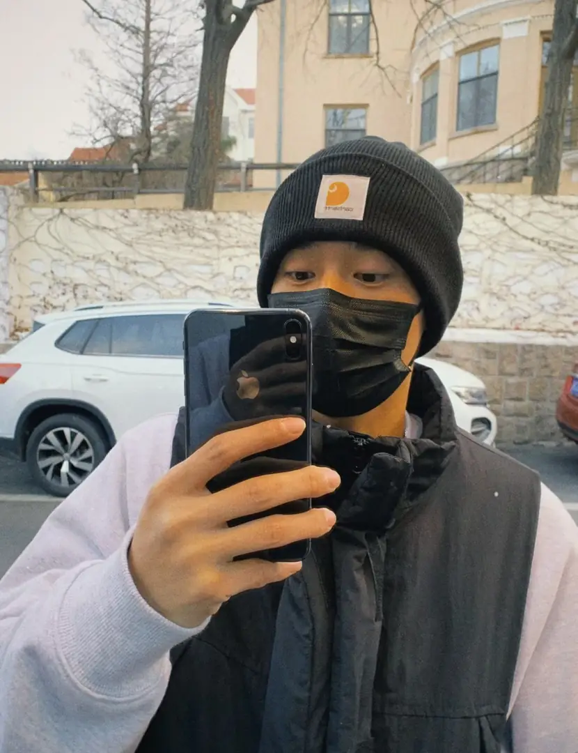 TV39 Carhartt ski hat 27$ gallery