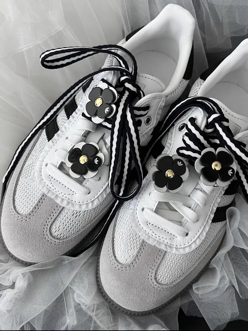 TV40  Adidas Shoes 57$ gallery