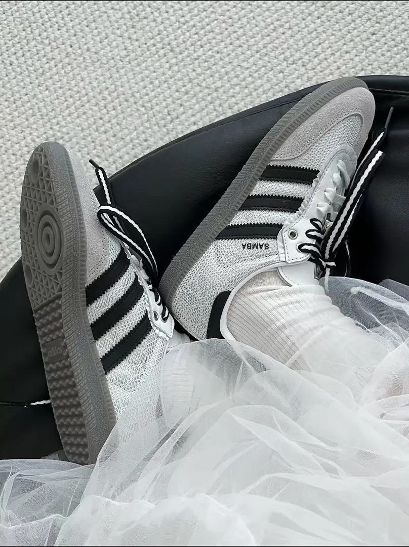 TV40  Adidas Shoes 57$ gallery