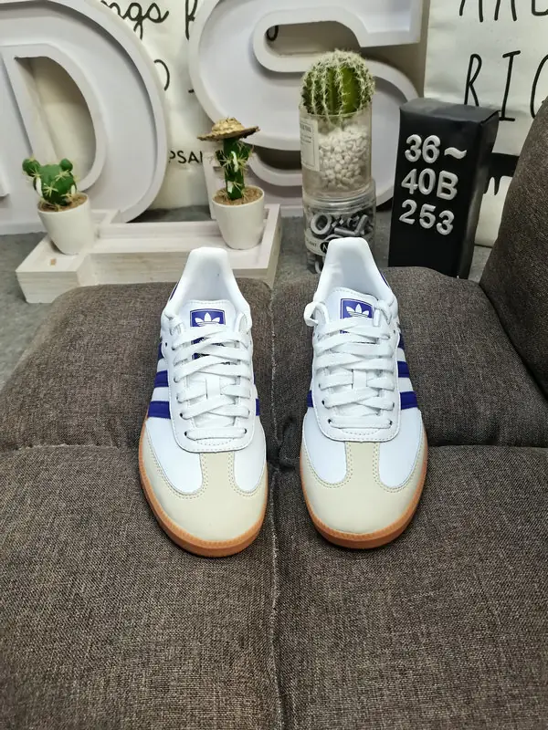 TV40  Adidas Shoes 57$ gallery