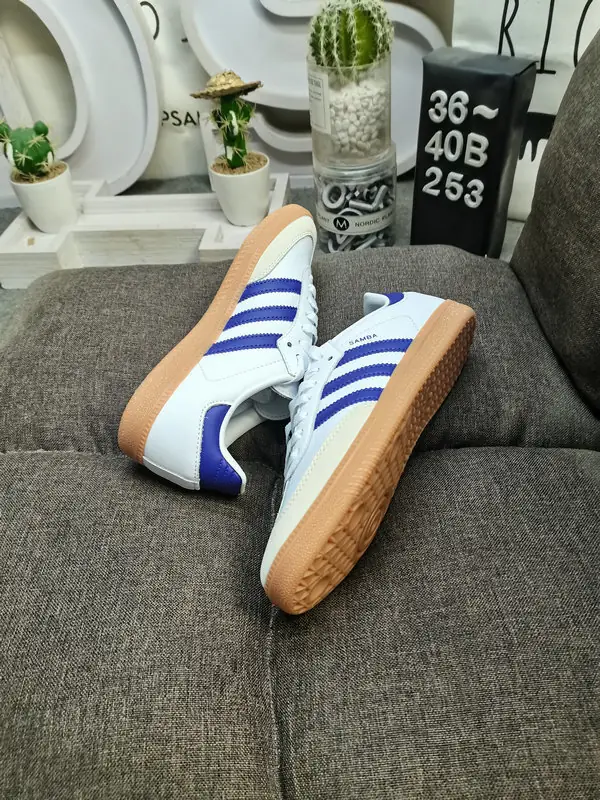 TV40  Adidas Shoes 57$ gallery