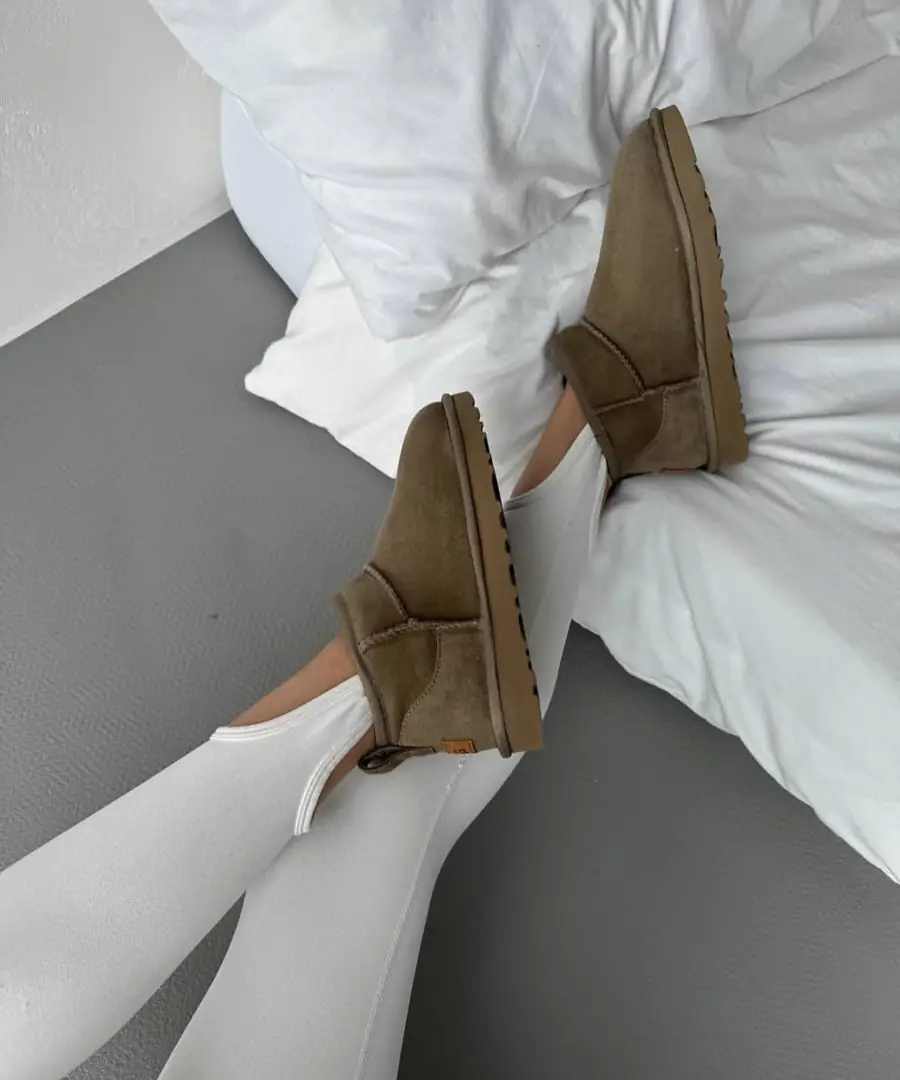 TV47 UGG boost mini 53$ gallery