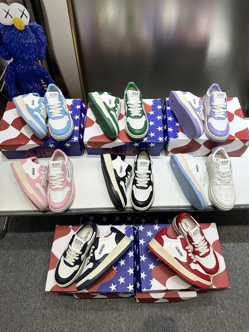 W1E2 Autry shoes 52$ gallery