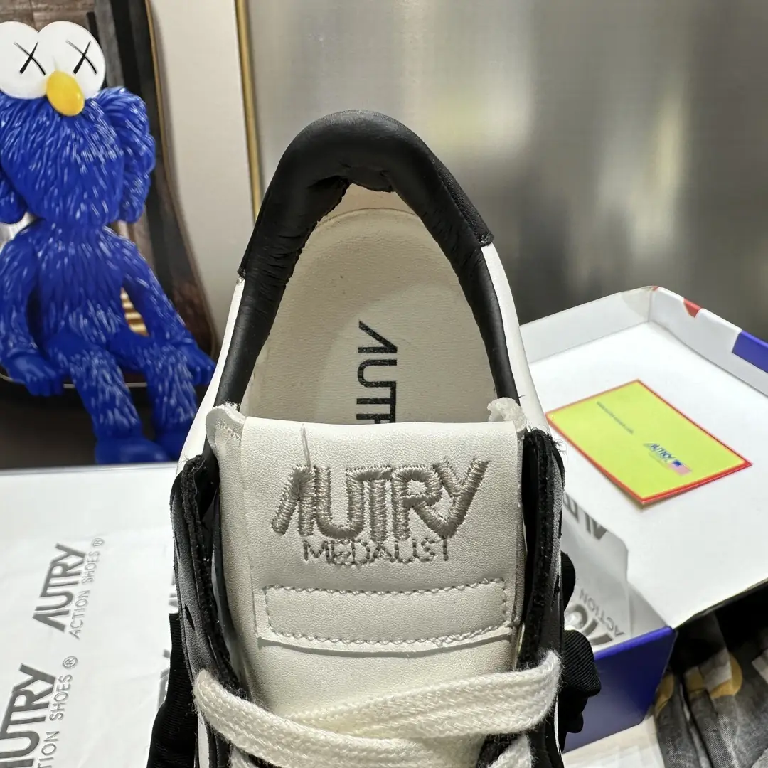 W1E2 Autry shoes 52$ gallery