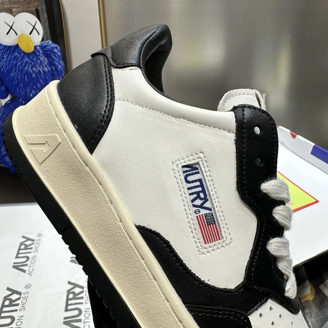 W1E2 Autry shoes 52$ gallery