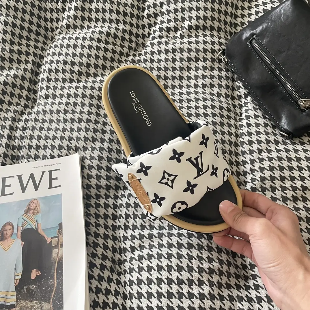 W6E7 Louis Vuitton  48$ gallery