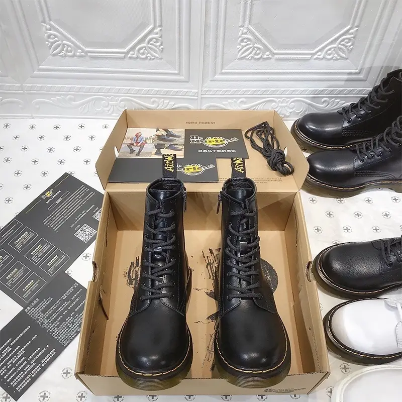 WJ10 DR.Martens 1460 series 52$ gallery