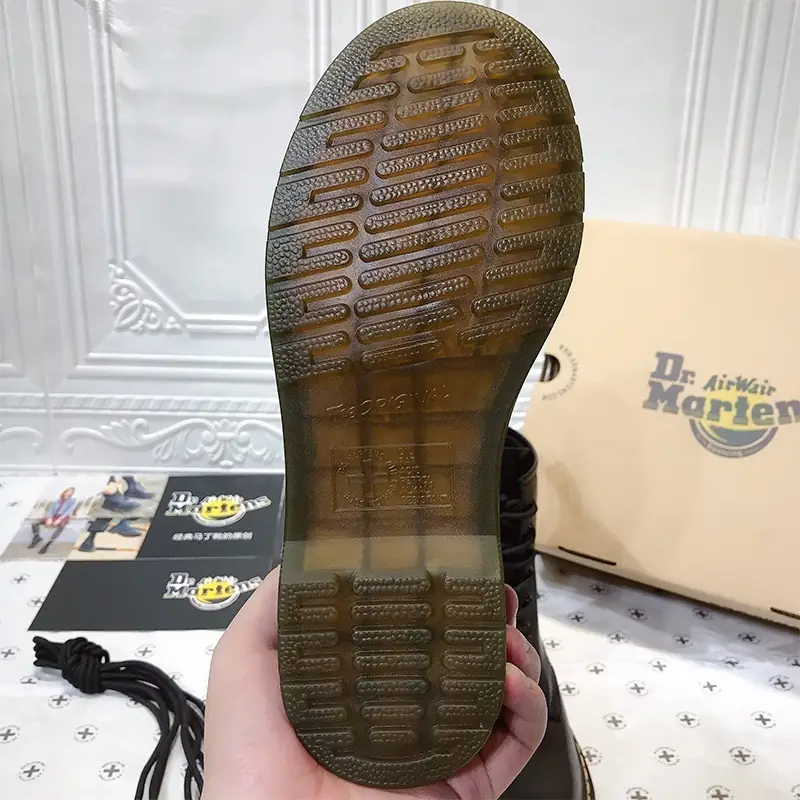 WJ10 DR.Martens 1460 series 52$ gallery