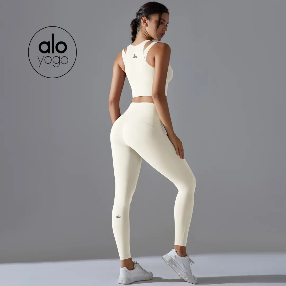 Y123A alo yoga set 40$ gallery