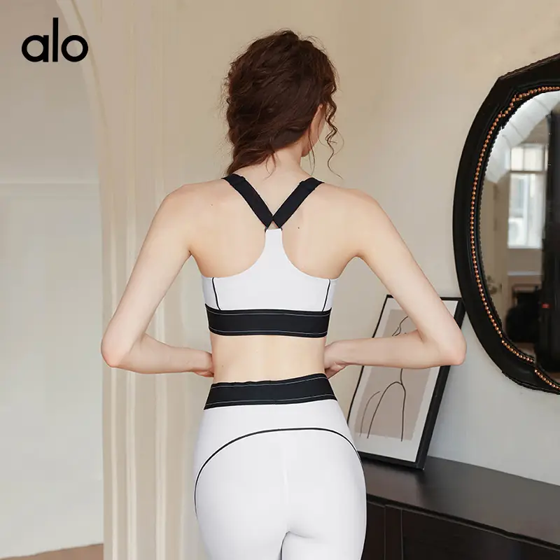 Y135A alo yoga set 43$ gallery