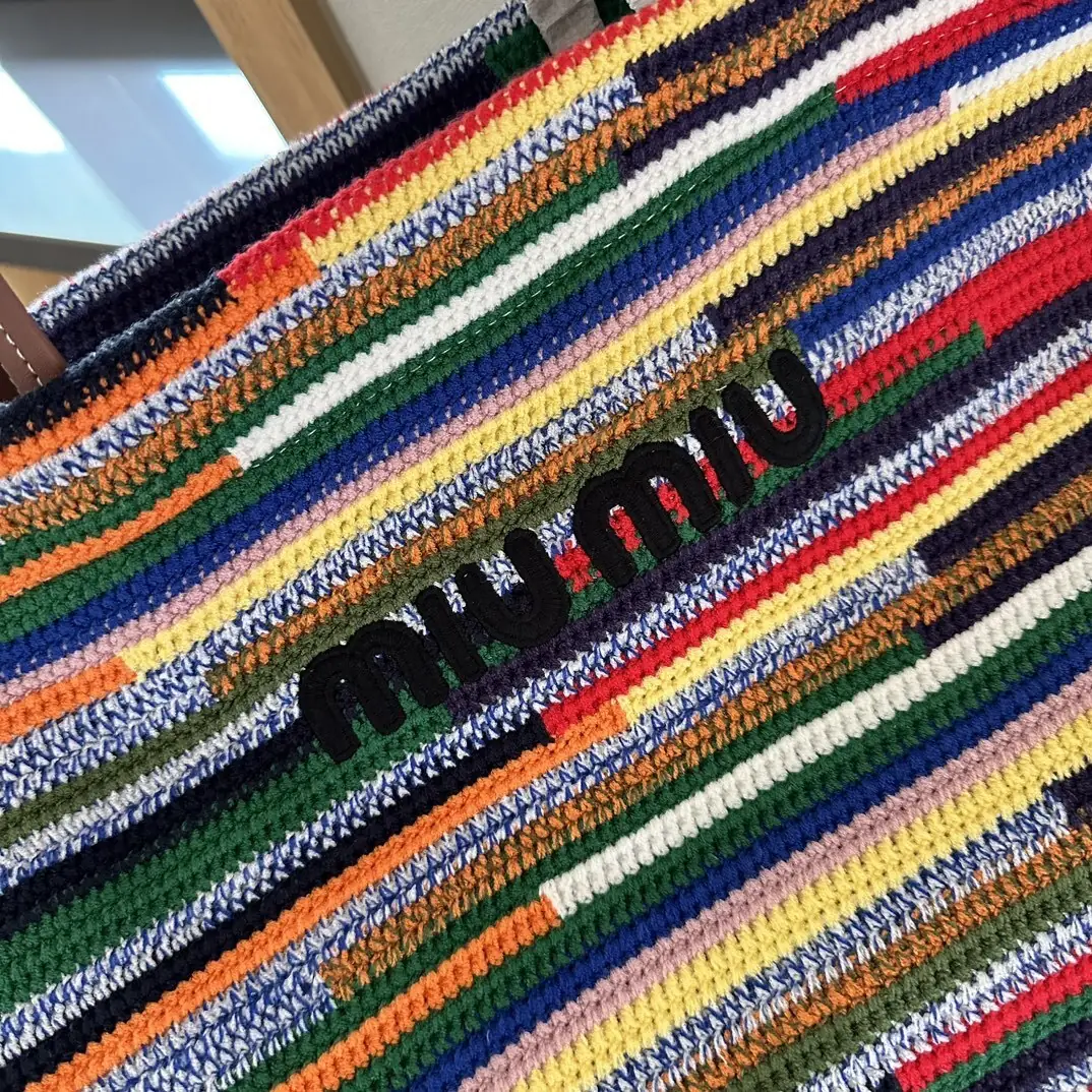 Y167M miumiu bag 53$ gallery