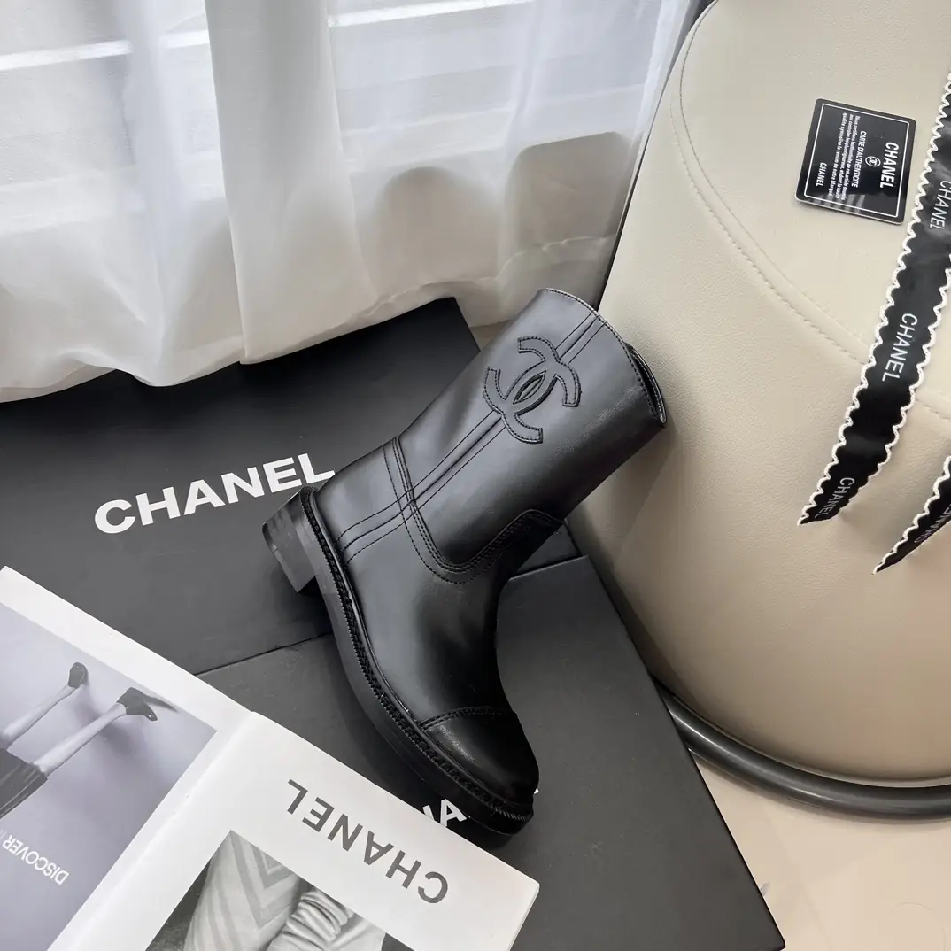 Y60C Chanel boots 58$ gallery