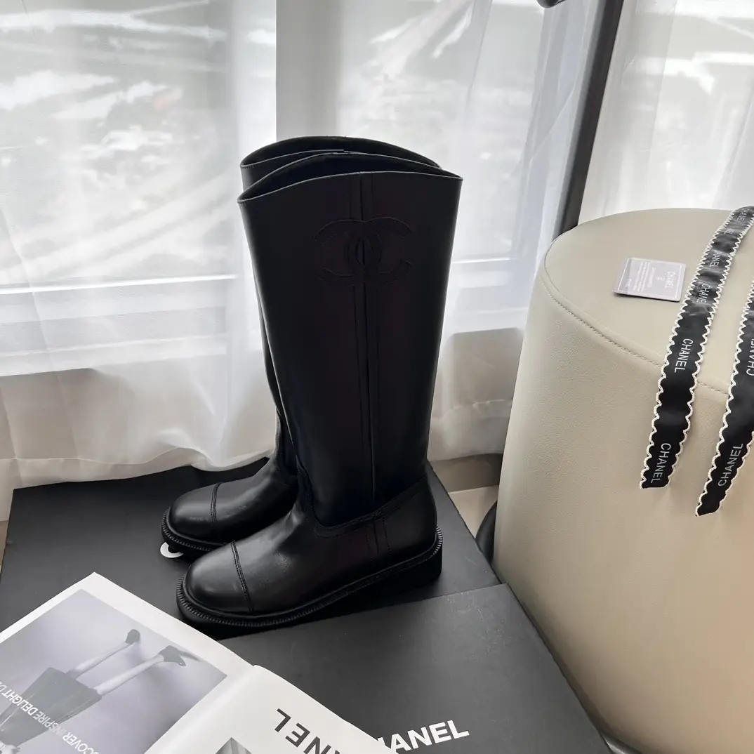 Y60C Chanel boots 58$ gallery