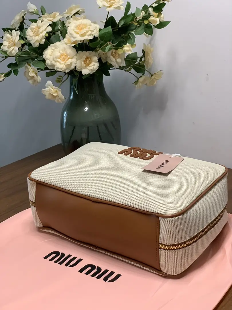 Y61M miumiu bag 53$ gallery
