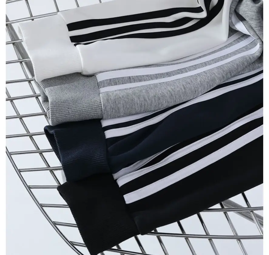 YJ03 Adidas basic three-bar hooded 48$ gallery