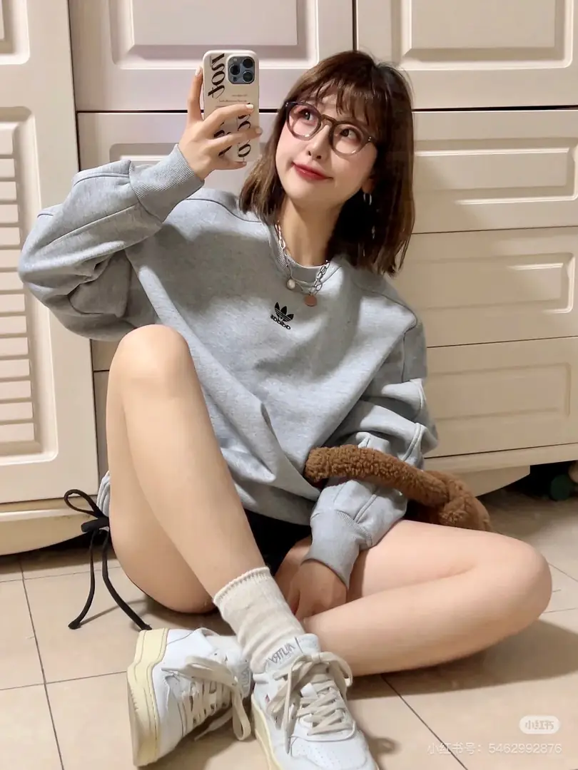 YJ04 Adidas college style sweatshirt 45$ gallery